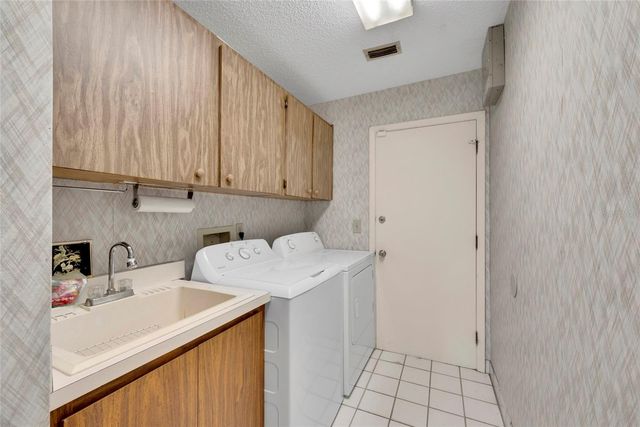 1617 KILWINNING COURT, Palm Harbor, FL 34684