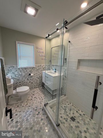 320 LOWELL AVE, Mount Ephraim, NJ 08059
