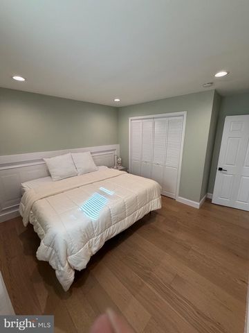 320 LOWELL AVE, Mount Ephraim, NJ 08059