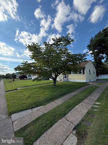 320 LOWELL AVE, Mount Ephraim, NJ 08059