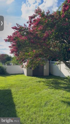 320 LOWELL AVE, Mount Ephraim, NJ 08059