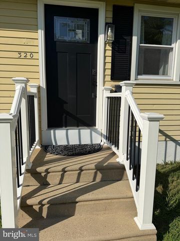 320 LOWELL AVE, Mount Ephraim, NJ 08059