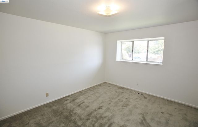 24675 Townsend Ave, Hayward, CA 94544