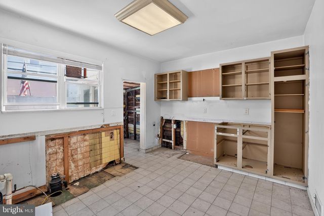 1014 TREE ST, Philadelphia, PA 19148