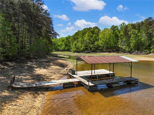 3022 Waterford Drive, Gainesville, GA 30504
