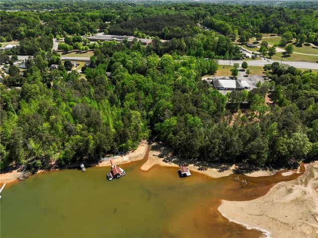 3022 Waterford Drive, Gainesville, GA 30504