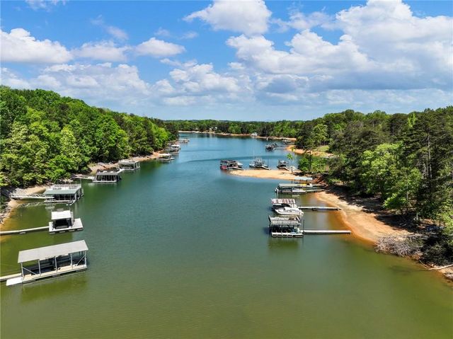 3022 Waterford Drive, Gainesville, GA 30504