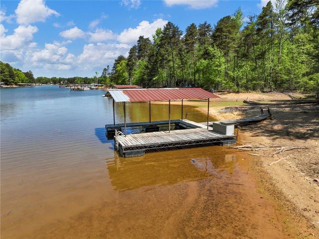 3022 Waterford Drive, Gainesville, GA 30504