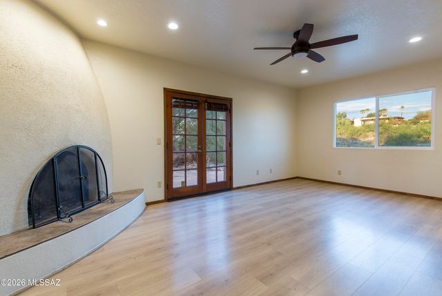 5066 N Placita Cholula, Tucson, AZ 85718