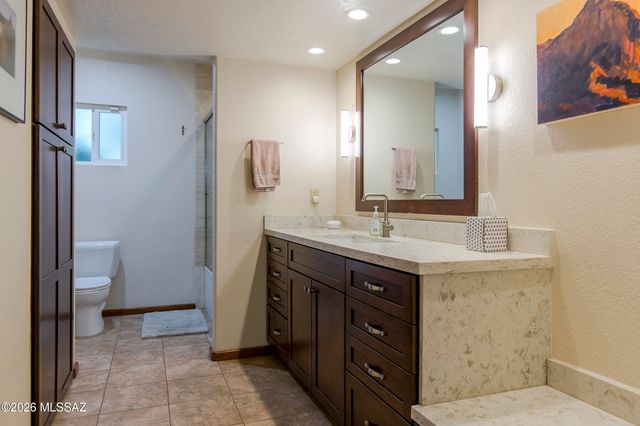 5066 N Placita Cholula, Tucson, AZ 85718