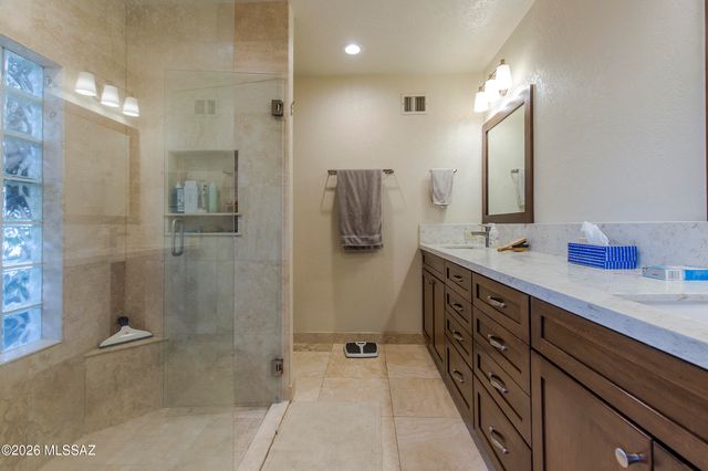 5066 N Placita Cholula, Tucson, AZ 85718