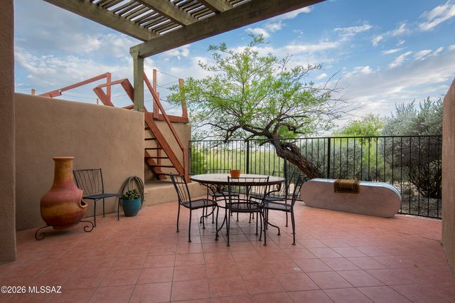 5066 N Placita Cholula, Tucson, AZ 85718
