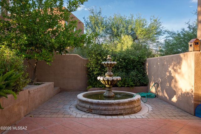 5066 N Placita Cholula, Tucson, AZ 85718