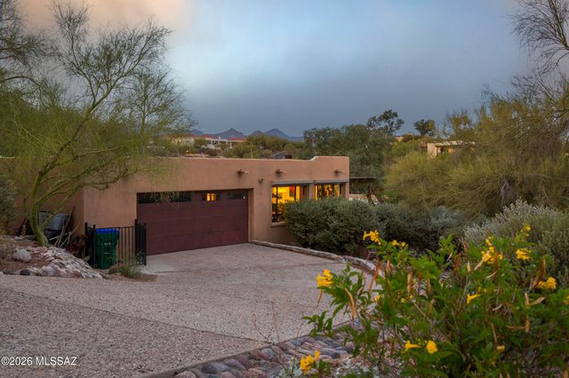 5066 N Placita Cholula, Tucson, AZ 85718