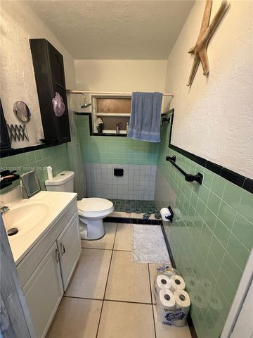 3101 NW 99th St, Miami, FL 33147