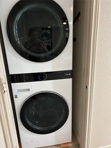 2121 Fountain View Drive 39, Houston, TX 77057