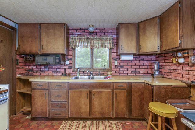 770 Route 153, Middleton, NH 03887