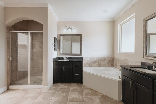 411 Via Regatta Drive, Webster, TX 77598