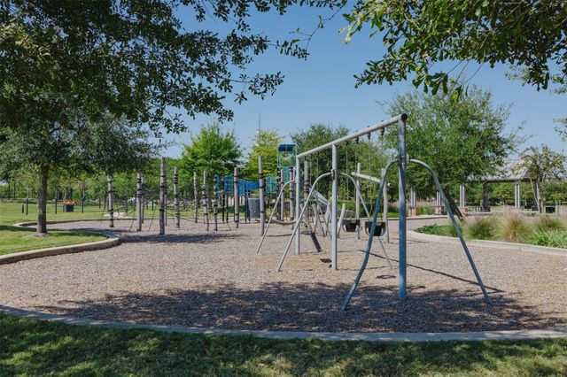411 Via Regatta Drive, Webster, TX 77598