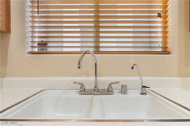 3215 Mystic Ridge Court, Las Vegas, NV 89129