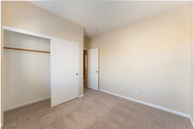 3215 Mystic Ridge Court, Las Vegas, NV 89129