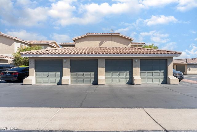 3215 Mystic Ridge Court, Las Vegas, NV 89129
