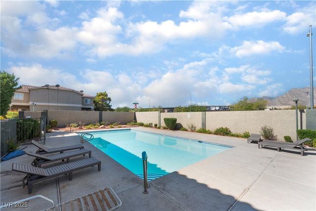 3215 Mystic Ridge Court, Las Vegas, NV 89129