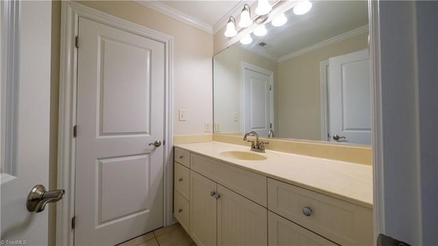2325 Faircloth Way, High Point, NC 27265