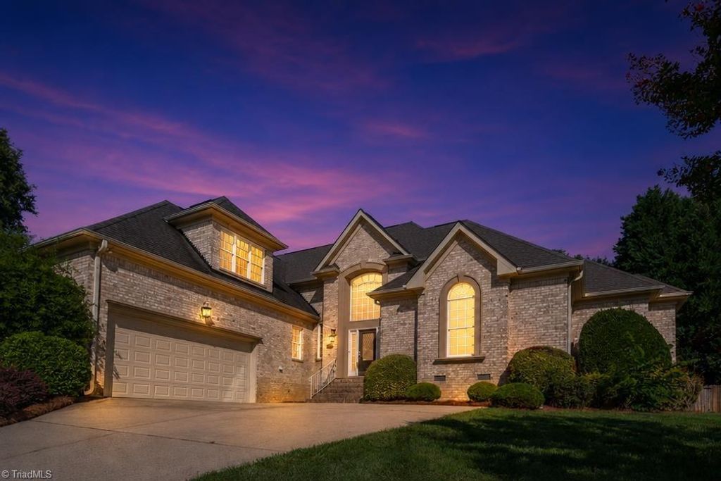 2325 Faircloth Way, High Point, NC 27265