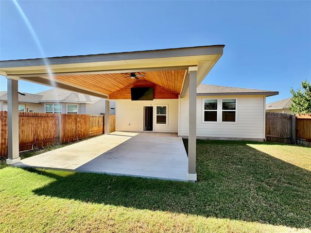 196 Mount Locke RD, Dripping Springs, TX 78620