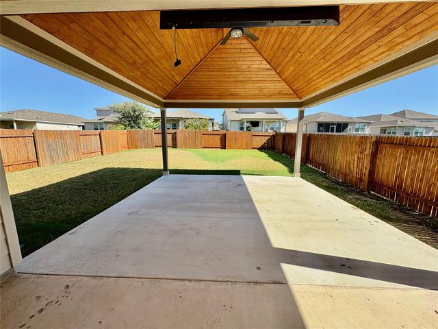 196 Mount Locke RD, Dripping Springs, TX 78620