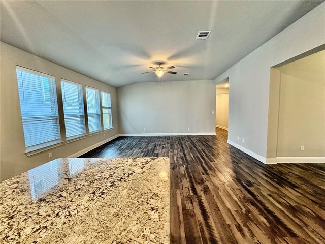 196 Mount Locke RD, Dripping Springs, TX 78620