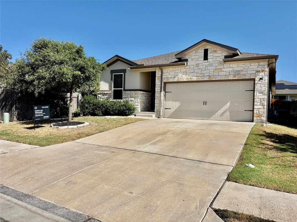 196 Mount Locke RD, Dripping Springs, TX 78620