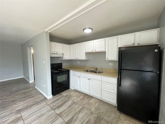 1590 Clinton Street 206, Aurora, CO 80010