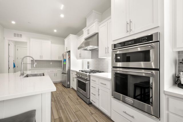 5533 Tuckeroo Way, Fair Oaks, CA 95628