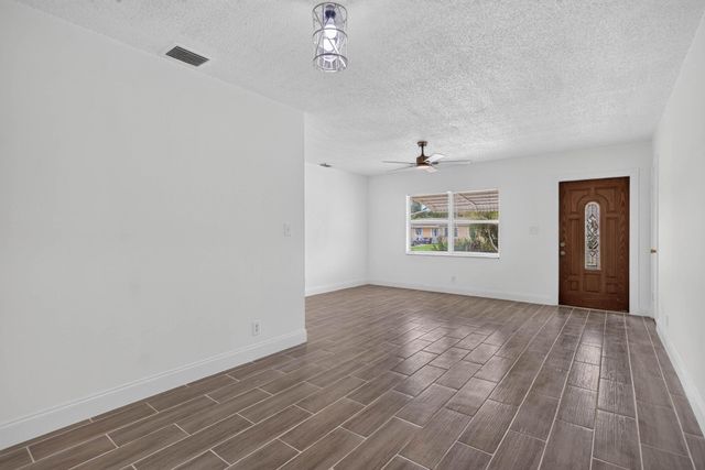 631 SW 10TH Court, Deerfield Beach, FL 33441
