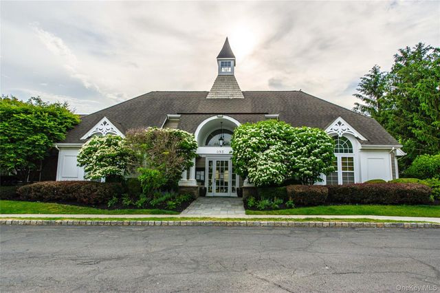 19 Putters Way 6, Middletown, NY 10940