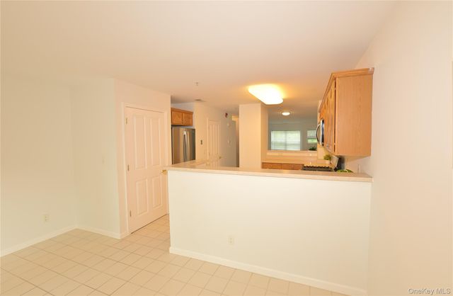 19 Putters Way 6, Middletown, NY 10940