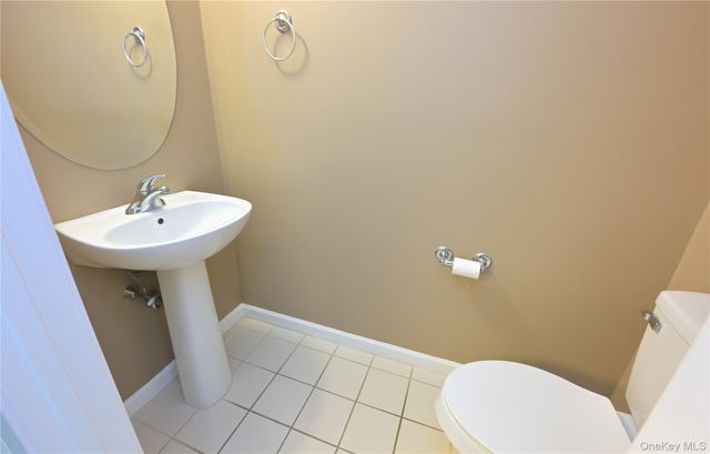 19 Putters Way 6, Middletown, NY 10940