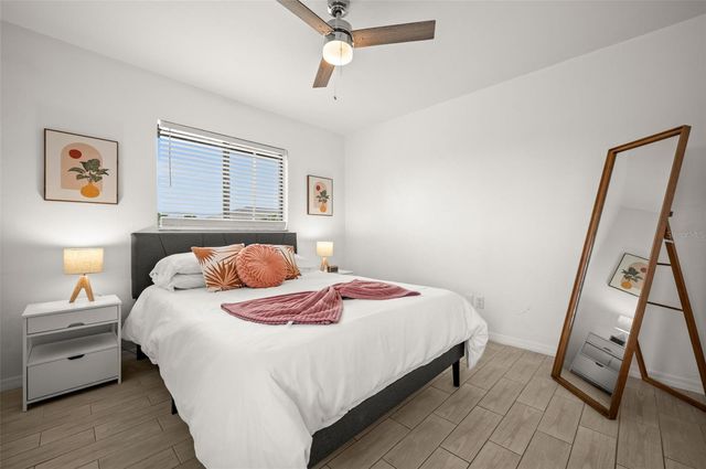 2102 SE 8TH STREET, Cape Coral, FL 33990