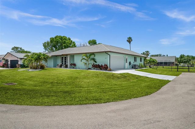 2102 SE 8TH STREET, Cape Coral, FL 33990
