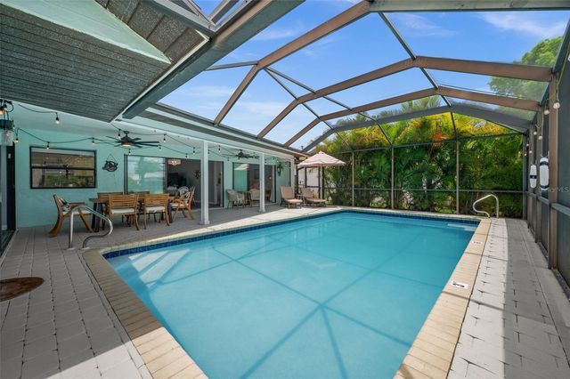 2102 SE 8TH STREET, Cape Coral, FL 33990
