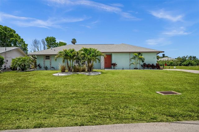 2102 SE 8TH STREET, Cape Coral, FL 33990