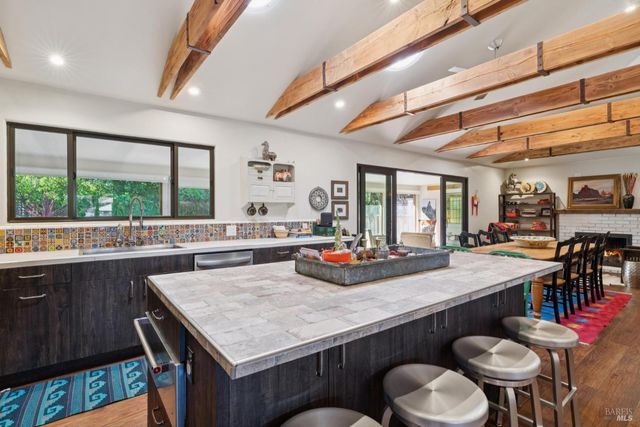 32 El Nido Ct, Sonoma, CA 95476