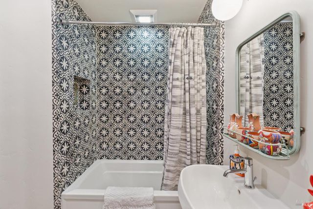 32 El Nido Ct, Sonoma, CA 95476