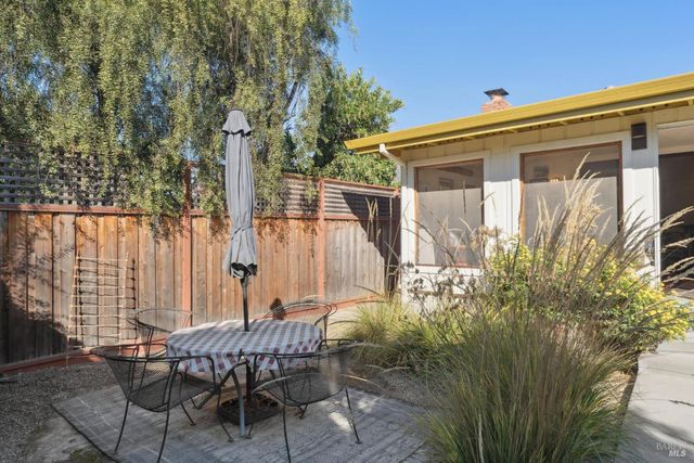 32 El Nido Ct, Sonoma, CA 95476