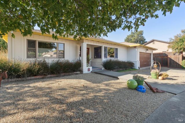 32 El Nido Ct, Sonoma, CA 95476