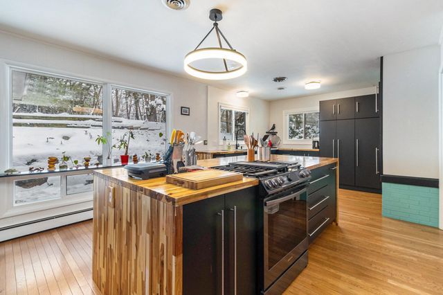 2146 Treehaven Drive, Kalamazoo City, MI 49008