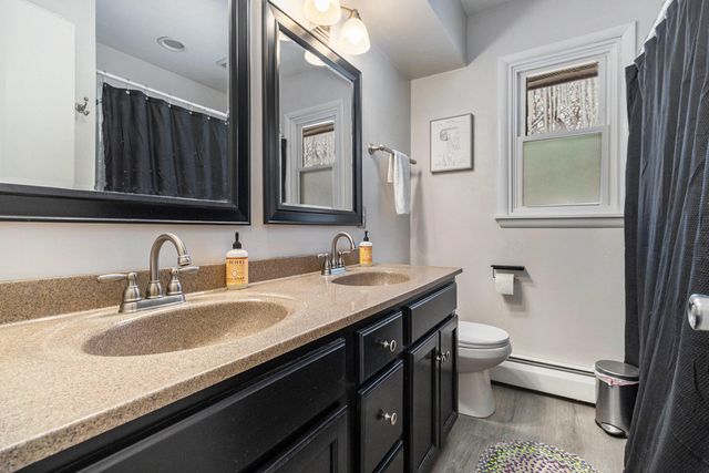 2146 Treehaven Drive, Kalamazoo City, MI 49008