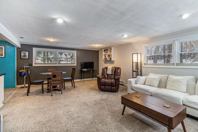 2146 Treehaven Drive, Kalamazoo City, MI 49008